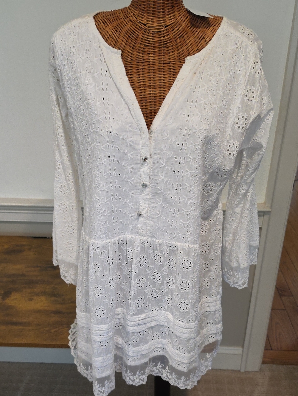 NWT Moda Posa White Eyelet Lace Peasant Dress Tunic Womens Size Medium